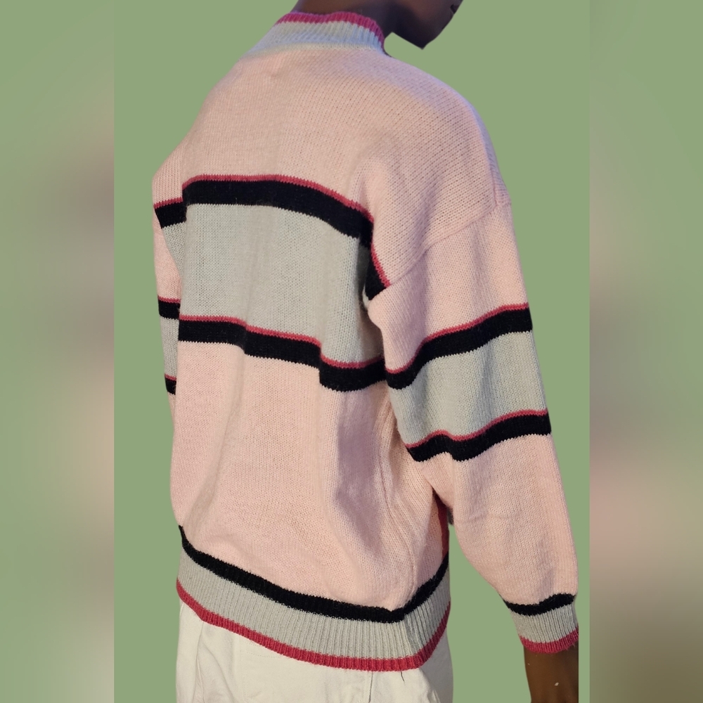 Vintage Pink Cat and fish Sweater size M with pearls details adorable and unique - Picture 2 of 8